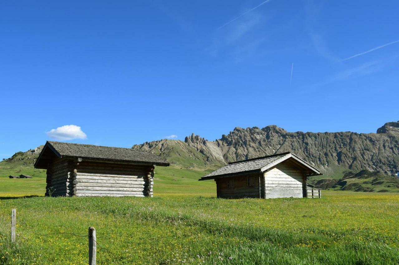 Schlossblick Völs am Schlern Exterior photo